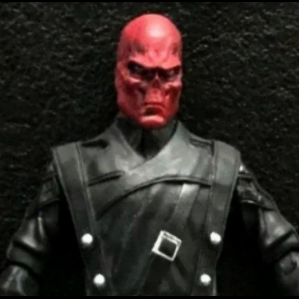 Red Skull Rare Figure Collectible 
Brand New